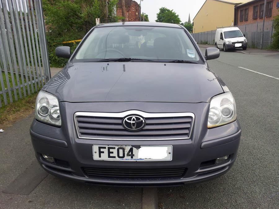 Toyota Avensis T3-X headlight-passenger-side-front